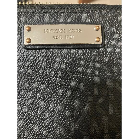 MICHAEL KORS BLACK SAFFIANO LEATHER SIGNATURE PRINT WALLET - Picture 15 of 16